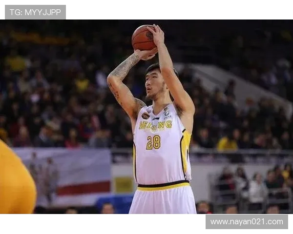 南京篮球队以99分稳居联赛积分榜首位展现强劲实力