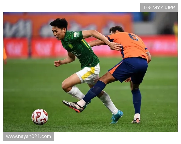 北京人和与华夏足球对决展现中超精彩瞬间与球队实力较量