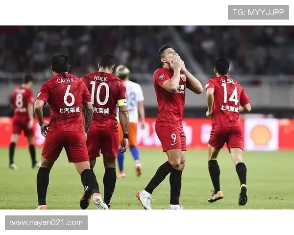 本菲卡B队迎战瓦尔津全力争胜展现青年才俊风采 本菲卡B队迎战瓦尔津全力争胜展现青年才俊风采