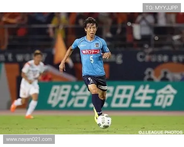 赞岐与山口雷法激战正酣谁能在这场较量中笑到最后