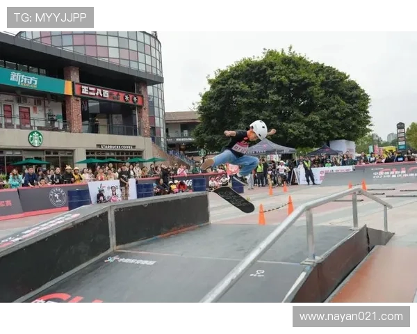 重庆攀岩队在世界滑板锦标赛中的个人能力展现与精彩点评