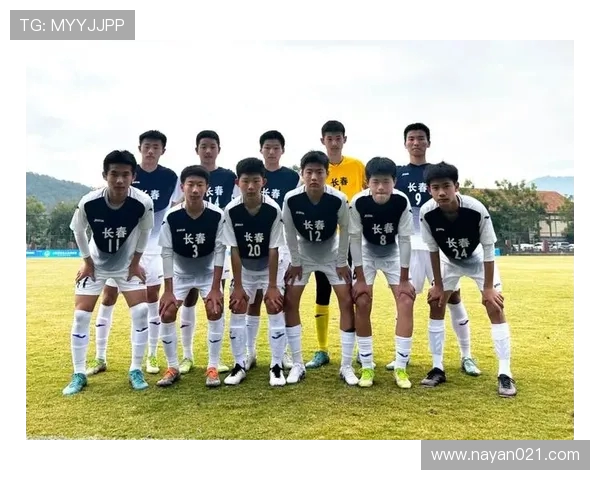 成都足球队与杭州足球队实力对比赛后分析与总结