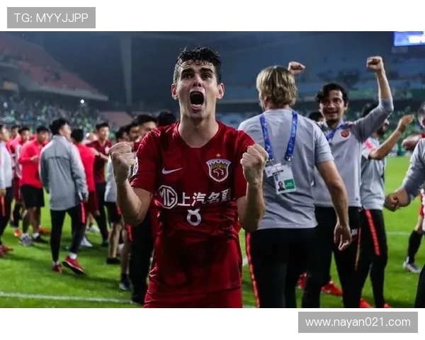 杭州足球队心理素质引发热议球迷对球队表现的期待与失望交织 杭州足球队心理素质引发热议球迷对球队表现的期待与失望交织