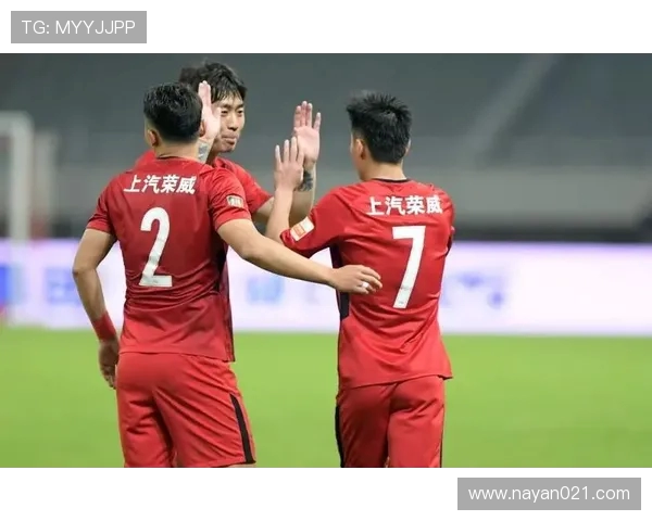 广州足球队以86分领跑精英赛积分榜展现强劲实力